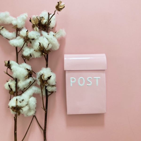 Post with Flower