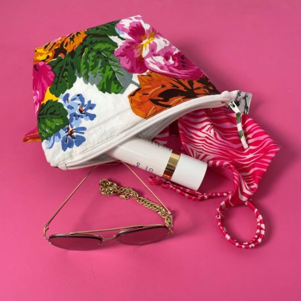 Sept'25 Essentials Travel Pouch - Image 12